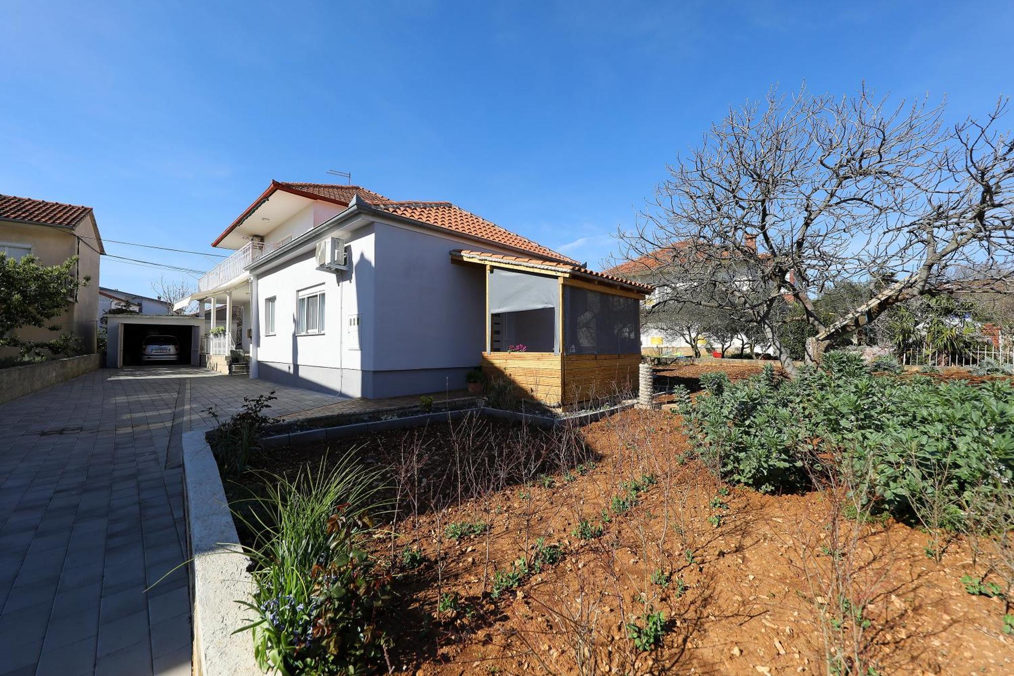 Studio Apartman Summer Flower Zadar Exterior foto