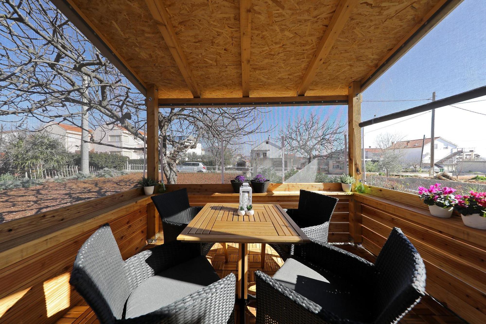Studio Apartman Summer Flower Zadar Exterior foto